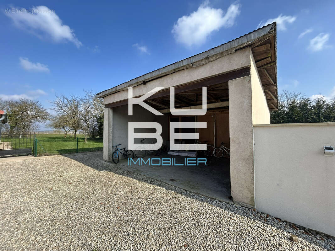 Maison à VERNEVILLE