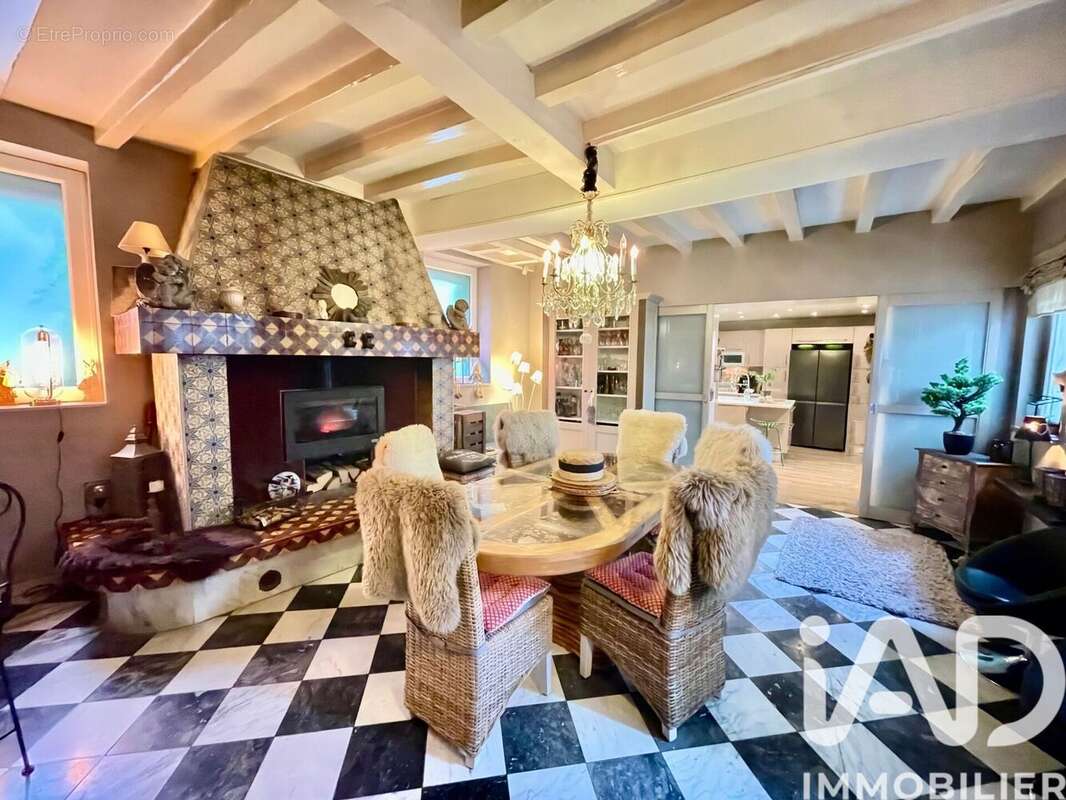 Maison 408 m² à Villiers-Adam  - photo 8