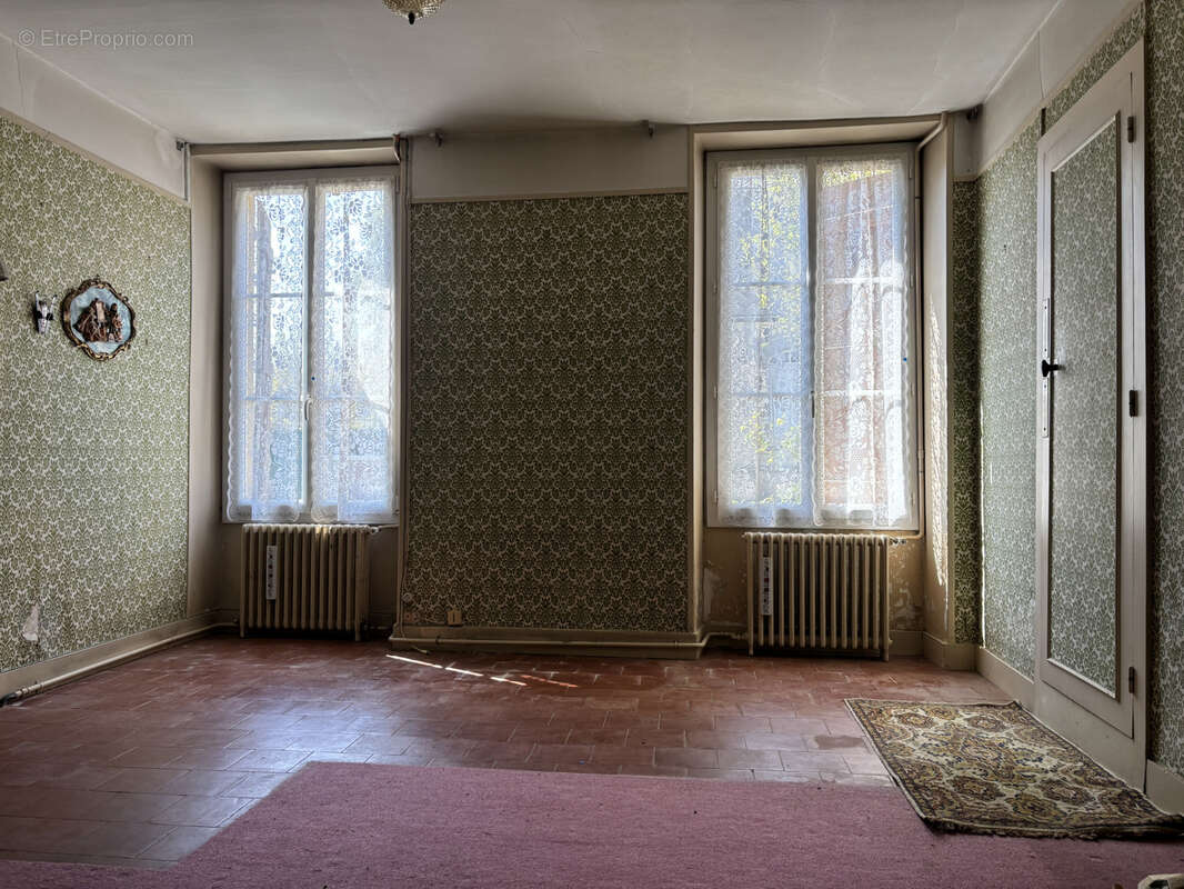 Maison à MAUVES-SUR-HUISNE