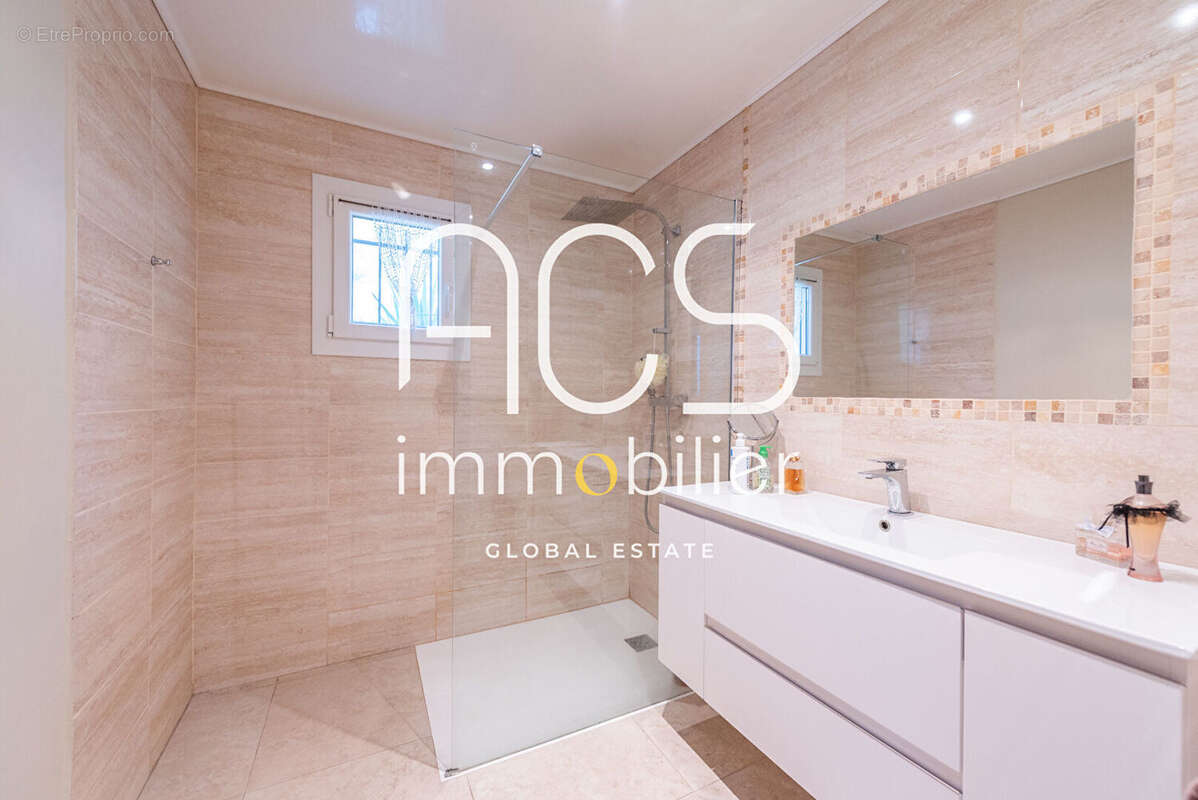 Maison à ENSUES-LA-REDONNE