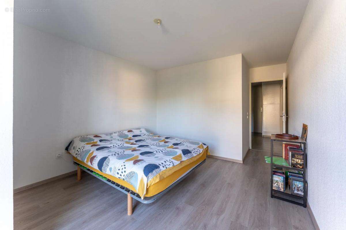 Appartement à PAREMPUYRE