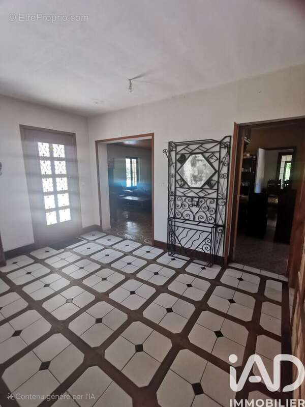 Photo 6 - Maison à SAINT-YZAN-DE-SOUDIAC