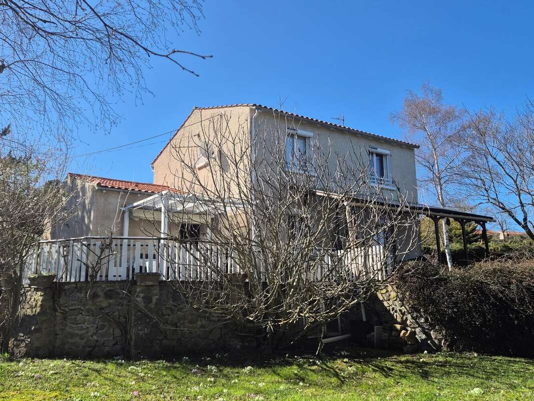Maison à POLIGNAC