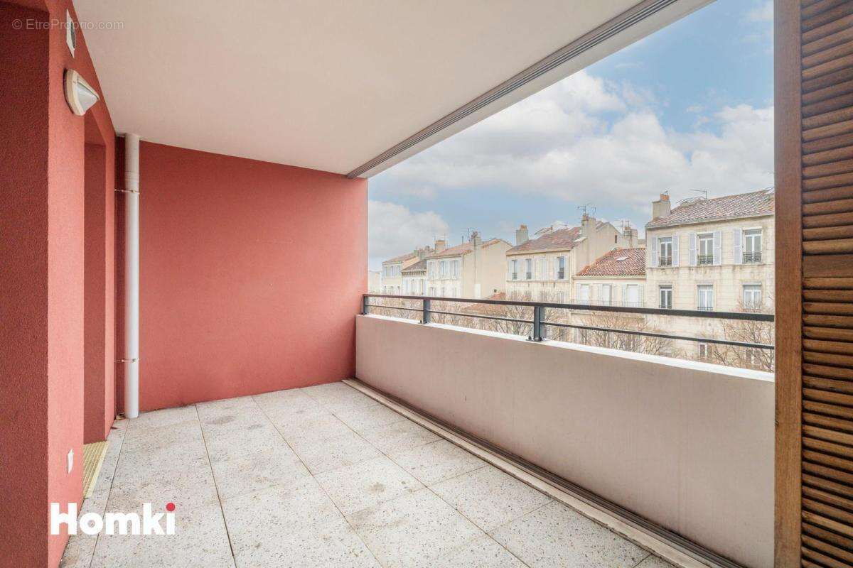 Appartement à MARSEILLE-5E