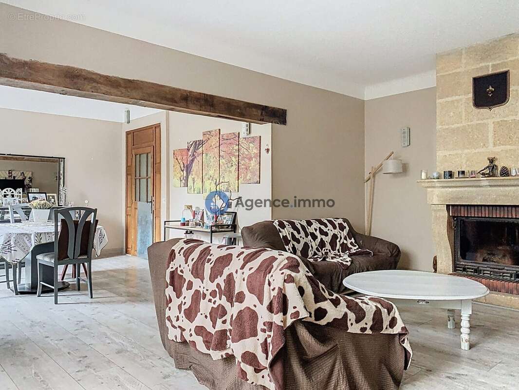 Maison à CHATEAU-LA-VALLIERE