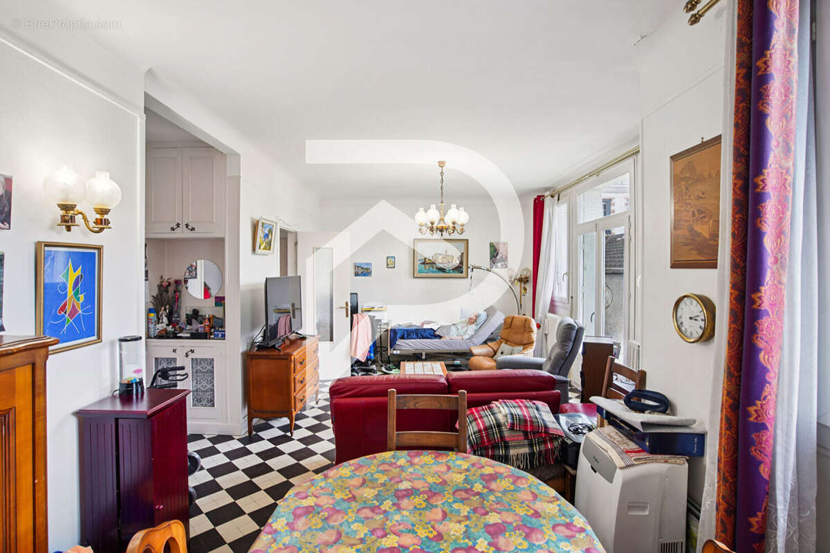 Maison à COLOMBES