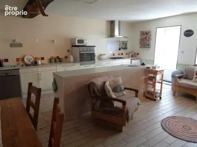 Charmante maison de village à 3 chambres avec granges et jardin privé - photo 6