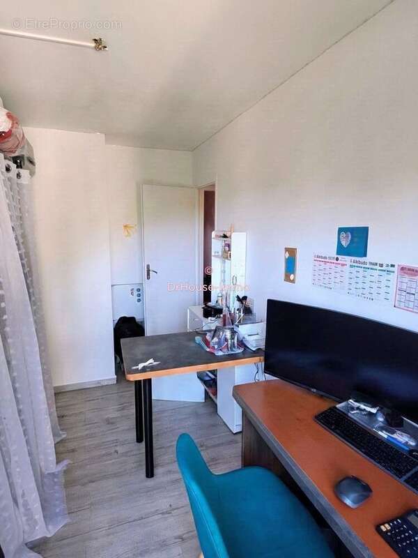 Appartement 85 m² à Vals-Pres-Le-Puy  - photo 7