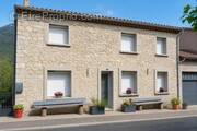 Maison à AXAT
