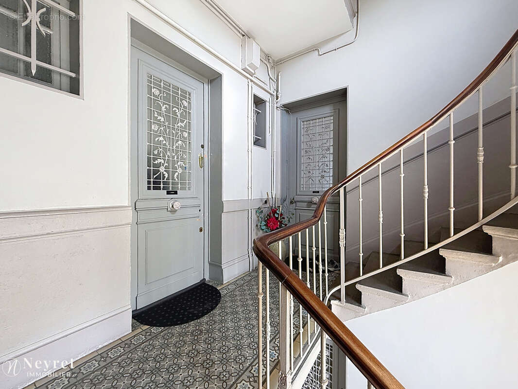 Appartement à SAINT-ETIENNE