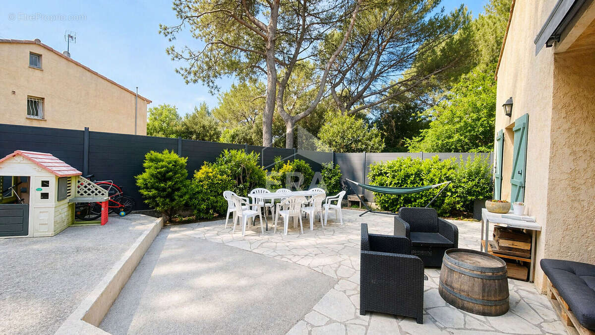 Appartement à LE CANNET