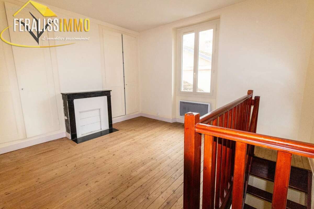 Maison à VAUX-SUR-SEINE