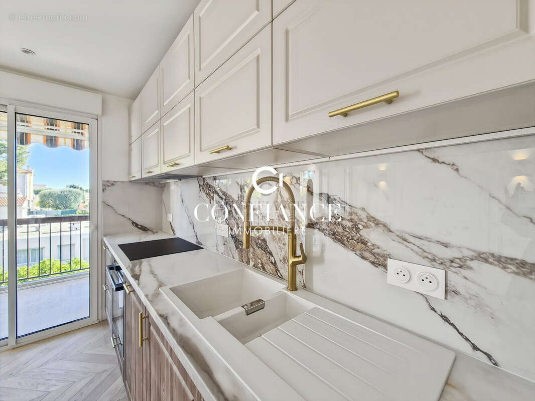 Appartement à CAGNES-SUR-MER