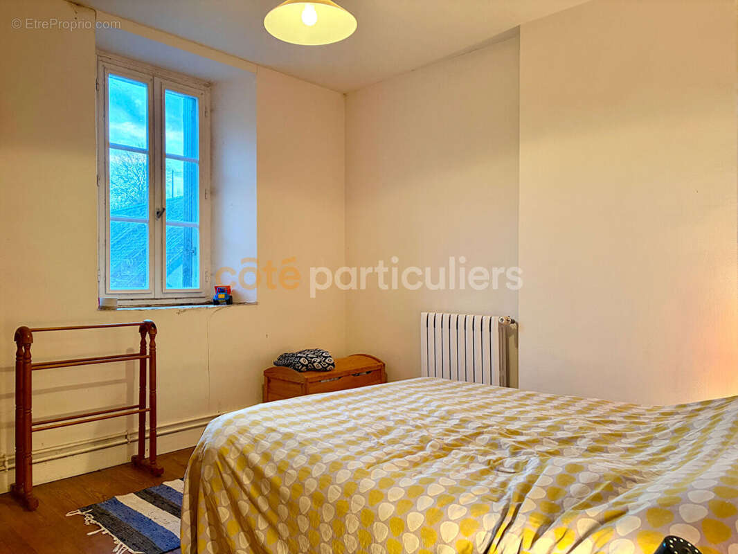 Maison à SAINT-SAUVEUR-LENDELIN