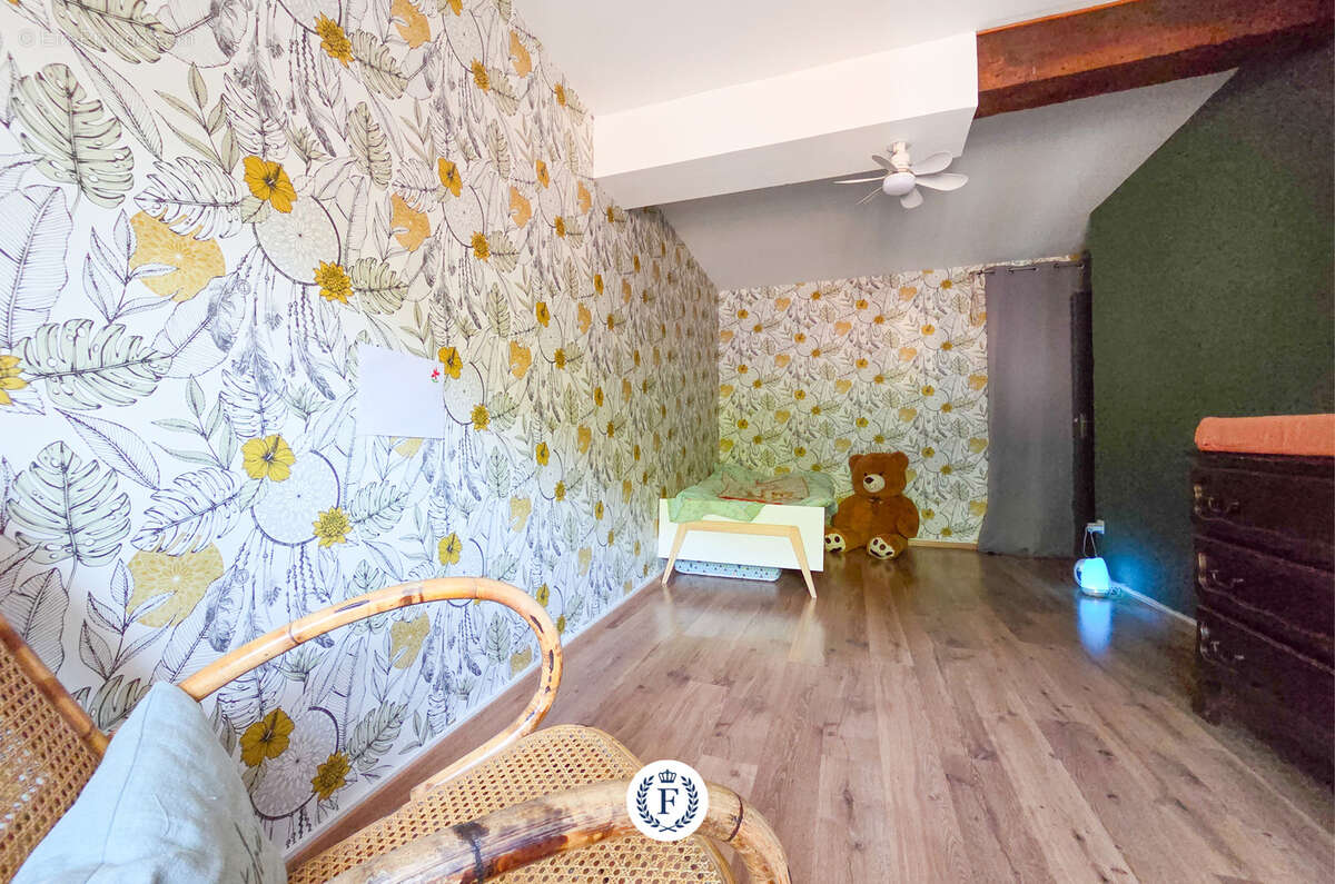 Appartement à BEAUJEU