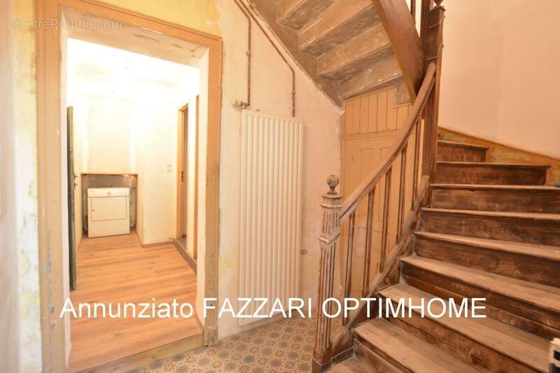 Maison à MONT-DEVANT-SASSEY