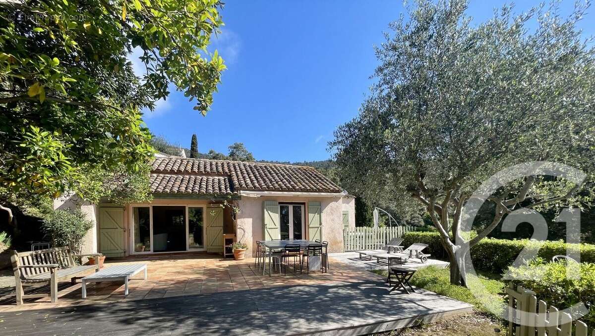 Maison à RAYOL-CANADEL-SUR-MER