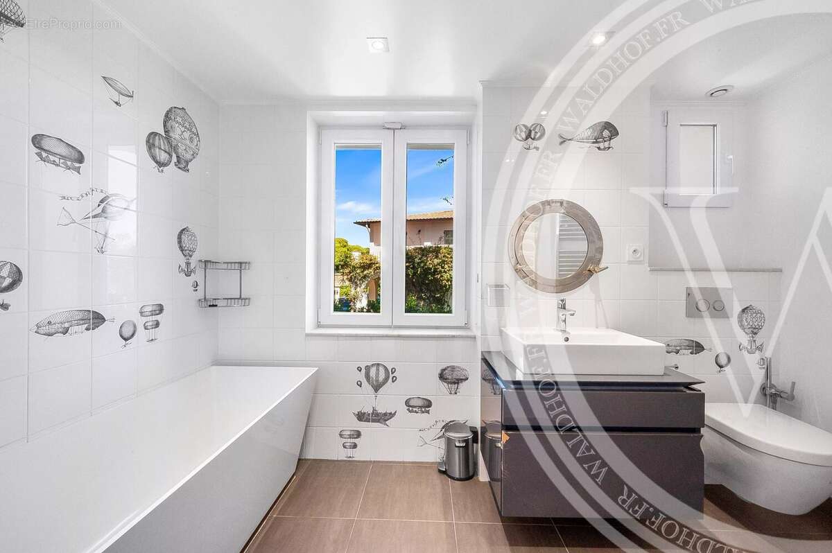 Maison à SAINT-JEAN-CAP-FERRAT