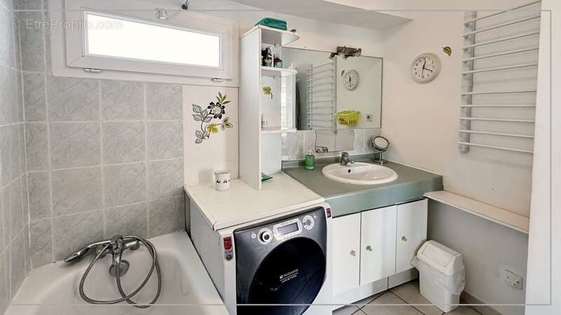 Dpt Hérault (34), à vendre FRONTIGNAN-PLAGE appartement T3 de 51 m²  - Plain pied- Front de mer - photo 11