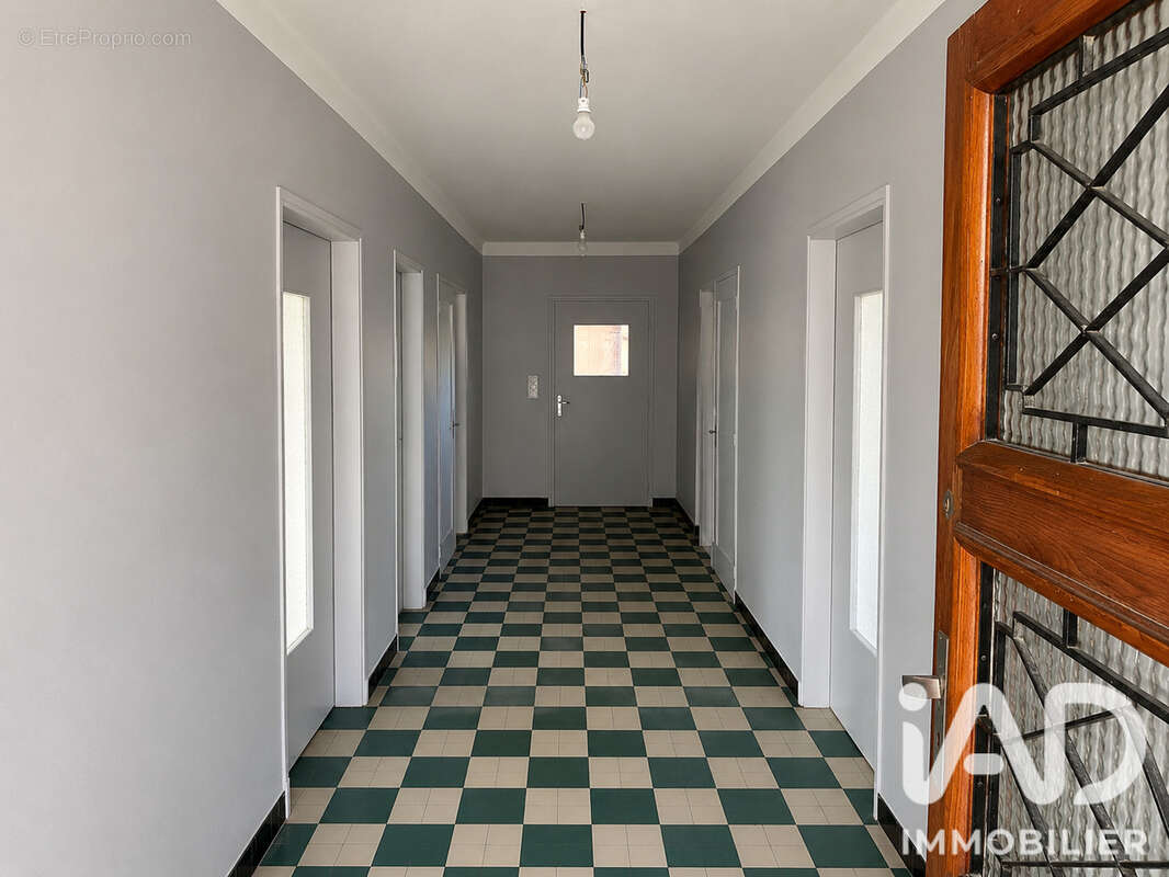 Maison 79 m² à Capdenac-Gare  - photo 9
