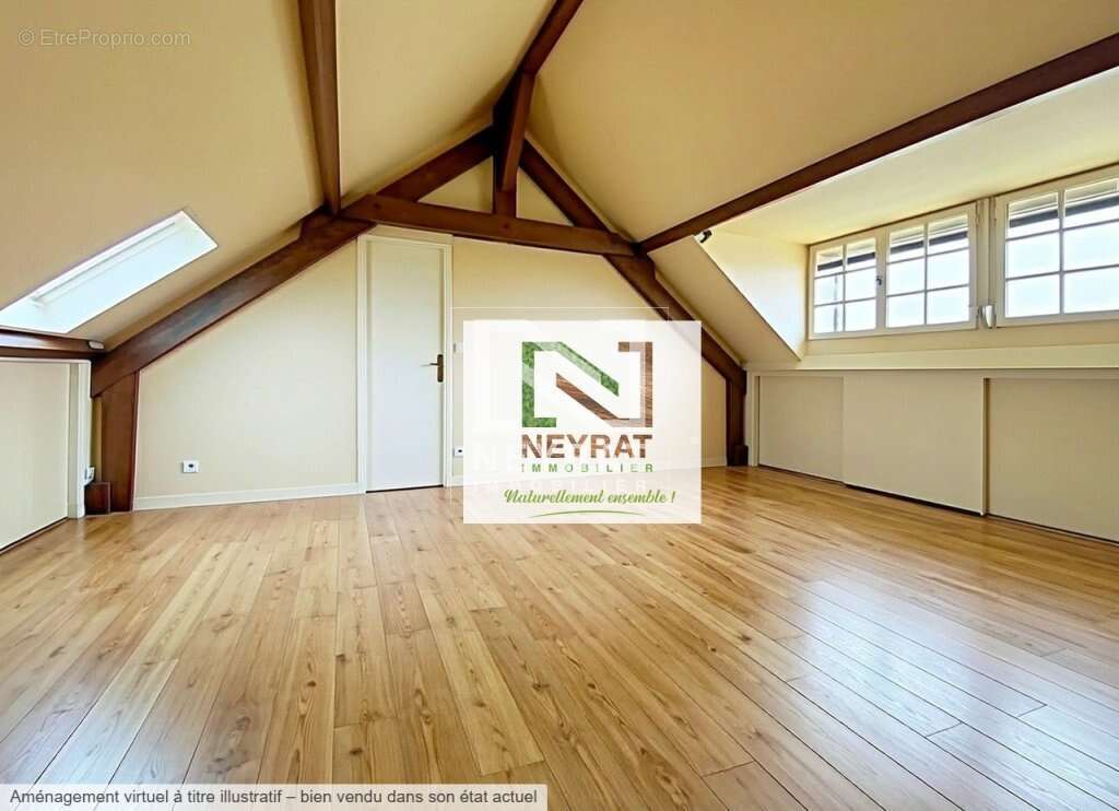 Maison à CHAMPFORGEUIL