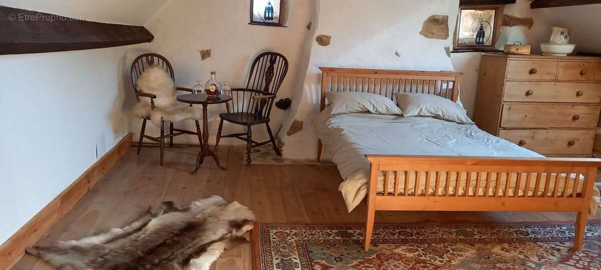 Maison à DOMPS