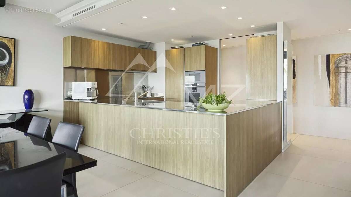 Appartement contemporain dans une résidence récente de la Californie - photo 4