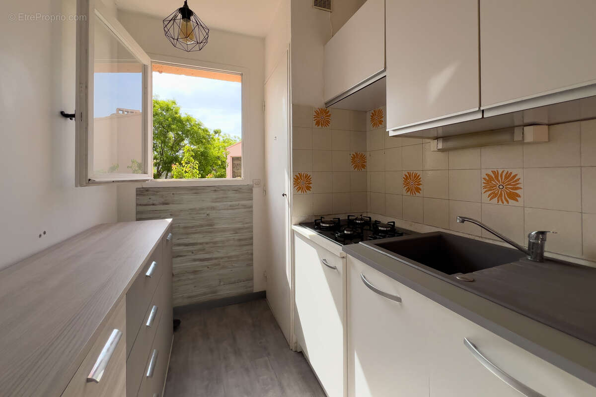 Appartement à LA LONDE-LES-MAURES