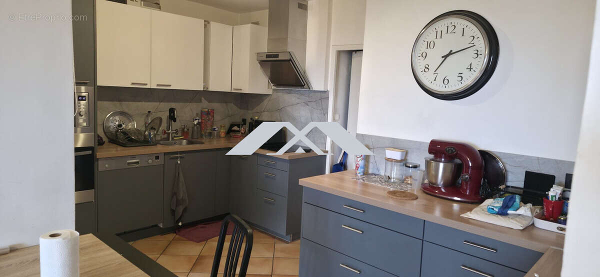 Appartement 84 m² à Martigues  - photo 2