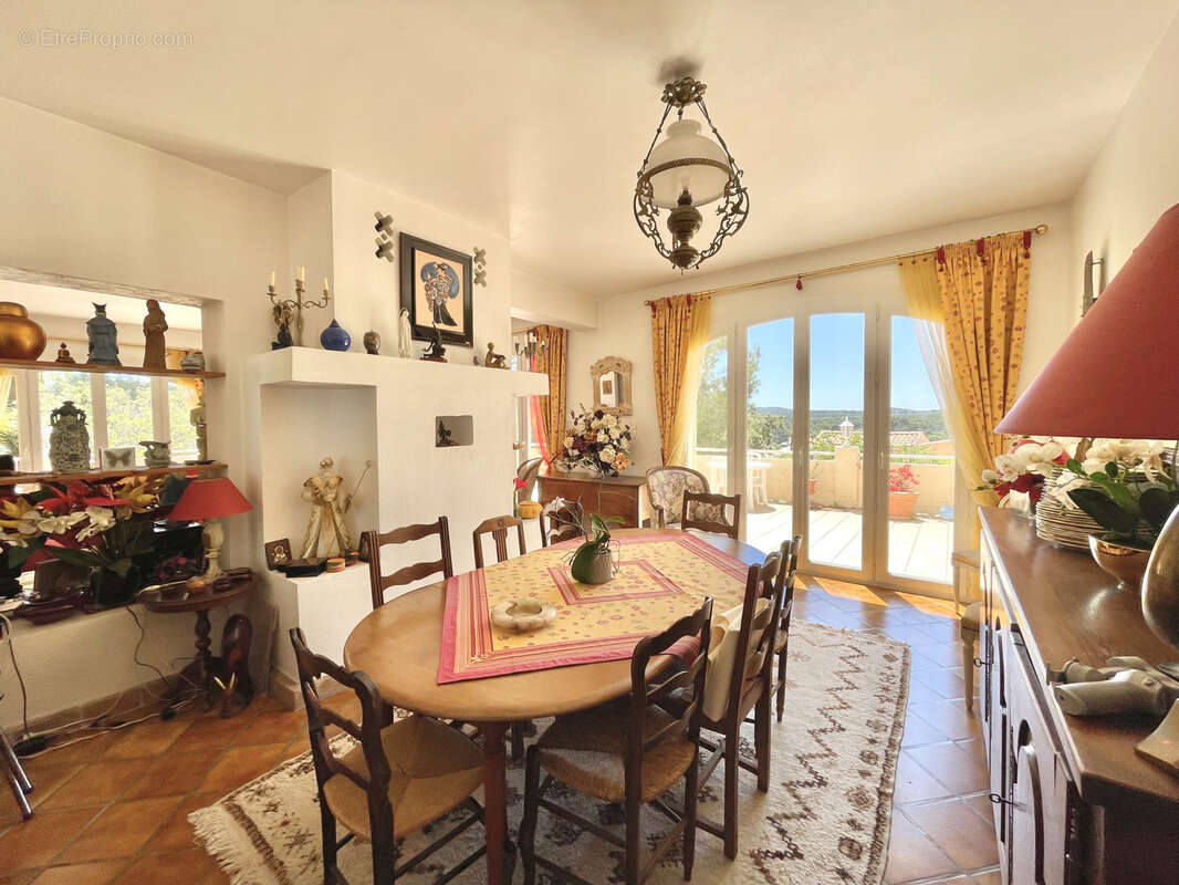 Maison à SIX-FOURS-LES-PLAGES