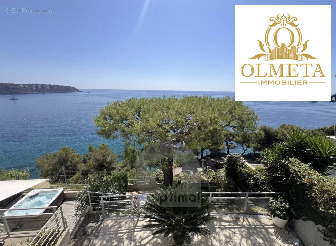 Appartement à ROQUEBRUNE-CAP-MARTIN