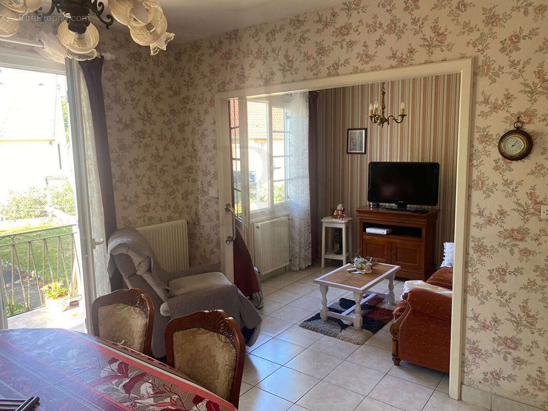 Maison à SAINT-PATERNE