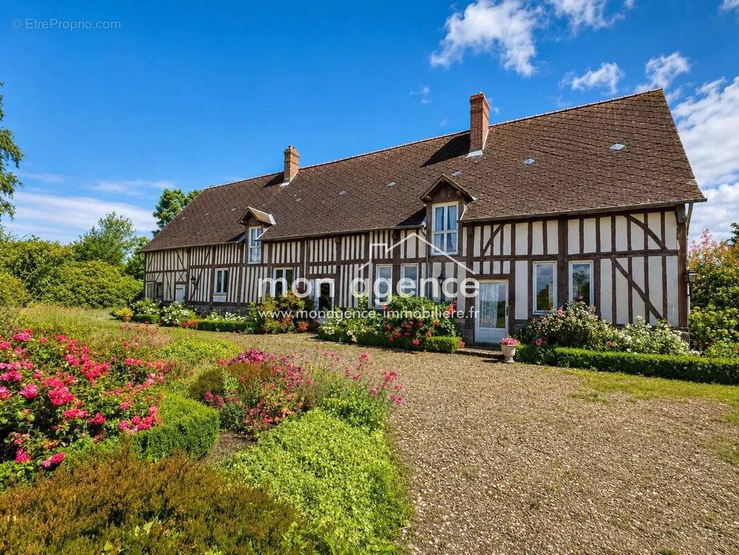 Maison à BOIS-HEROULT