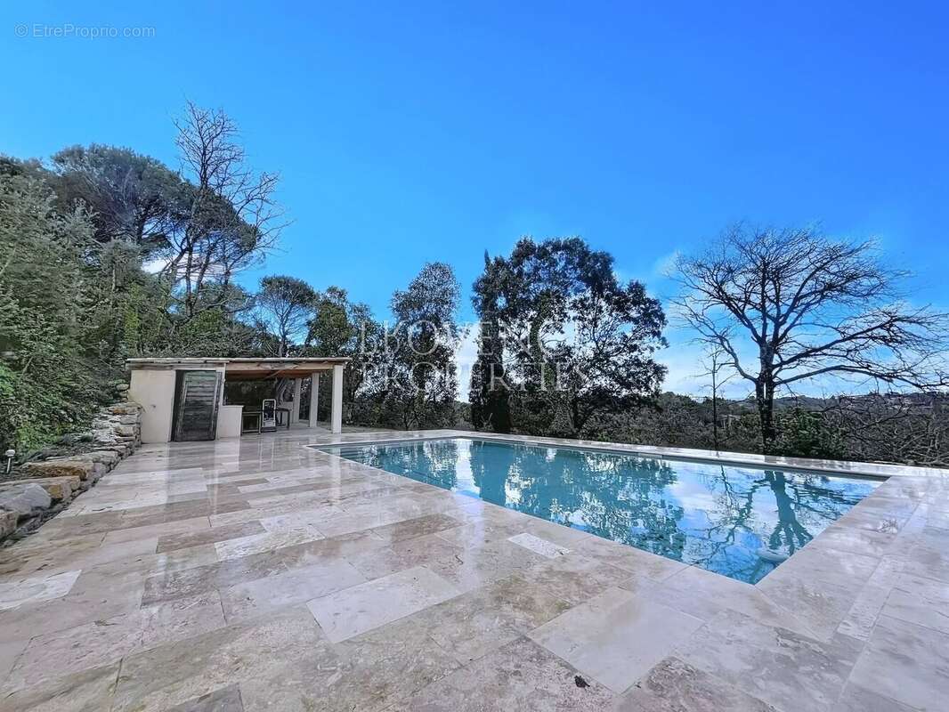 Élégante bastide d'inspiration aixoise sur les hauteurs de Tourves - photo 11