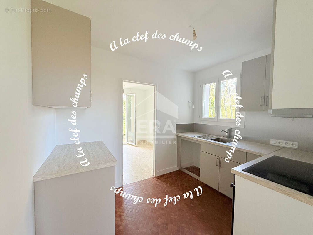 Maison à SAINT-REMY-LES-CHEVREUSE