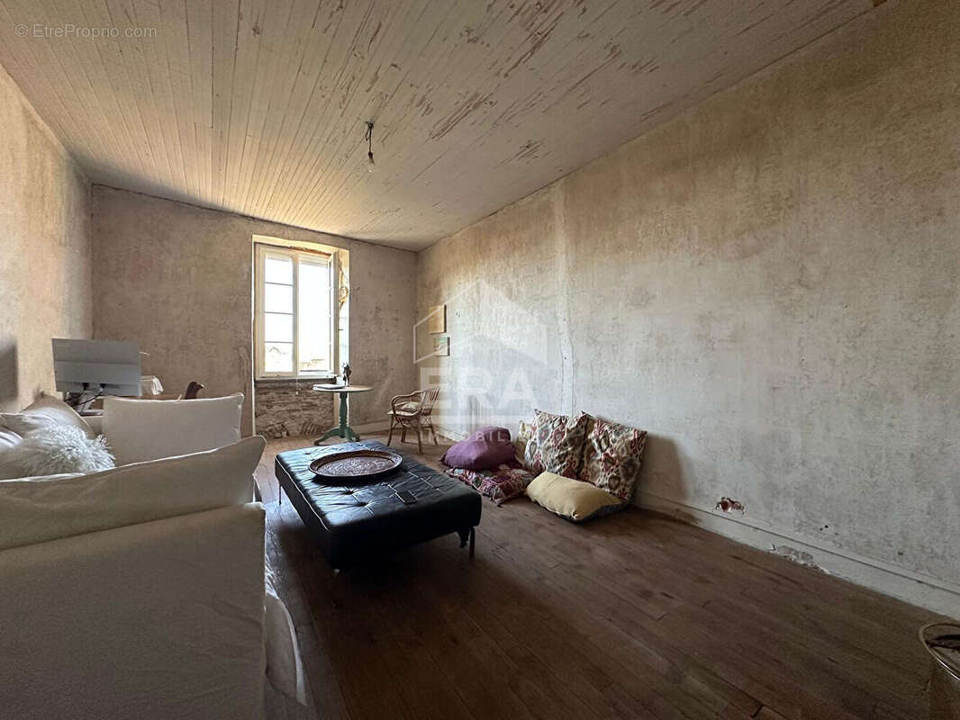 Maison à MOUZIEYS-PANENS