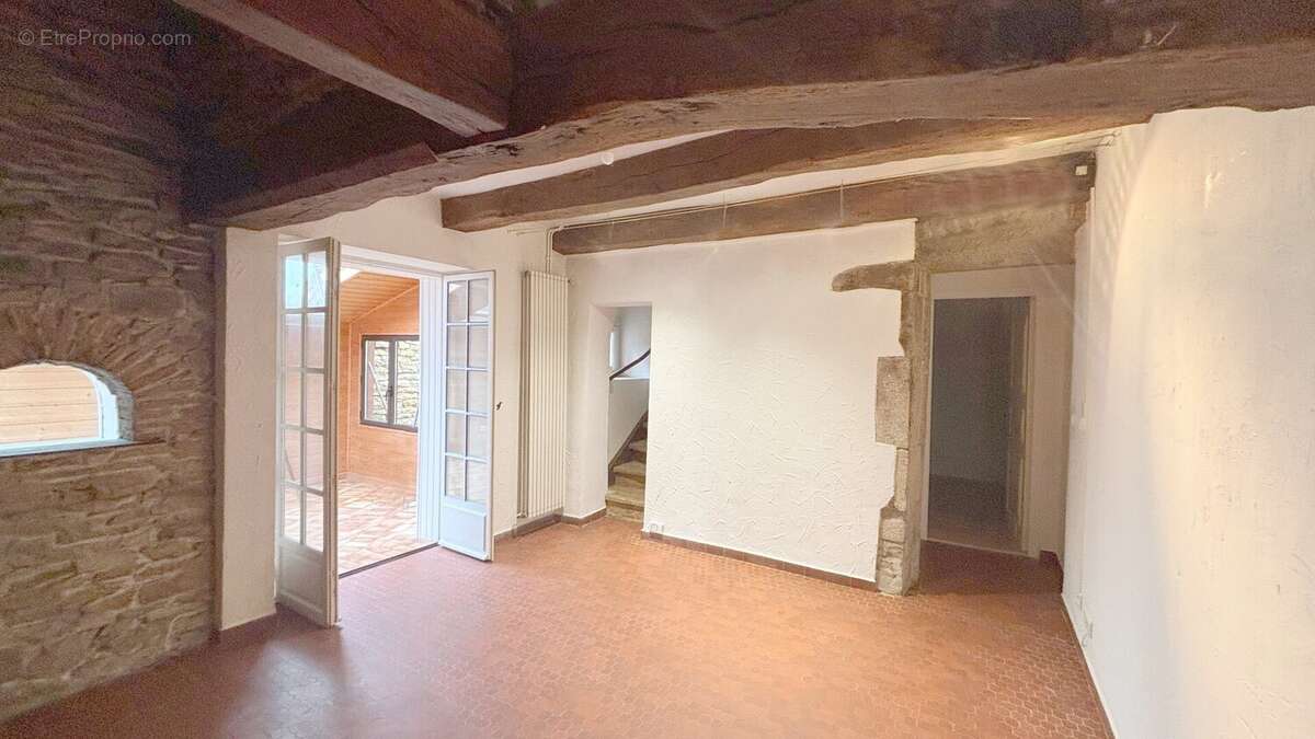 Gaby 02 - Maison à SERRE-LES-SAPINS