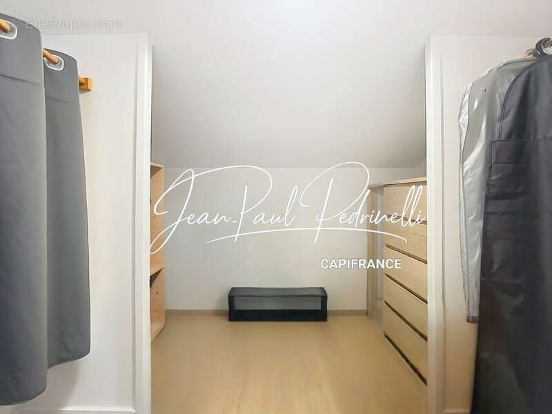 Maison à SAINT-GENIS-LAVAL