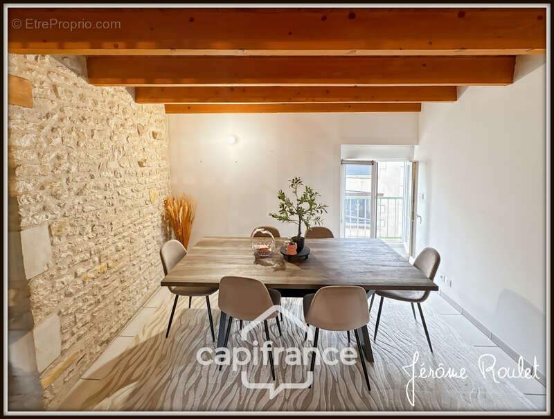 Appartement à NEUVILLE-DE-POITOU