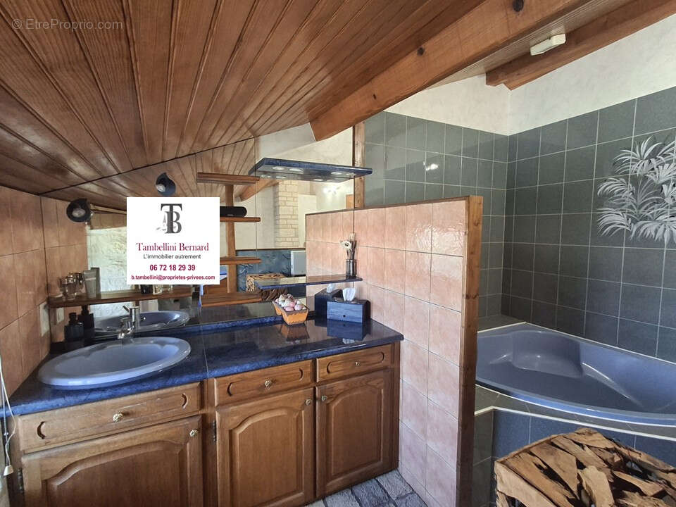 Maison à SAINT-SYMPHORIEN-D'OZON