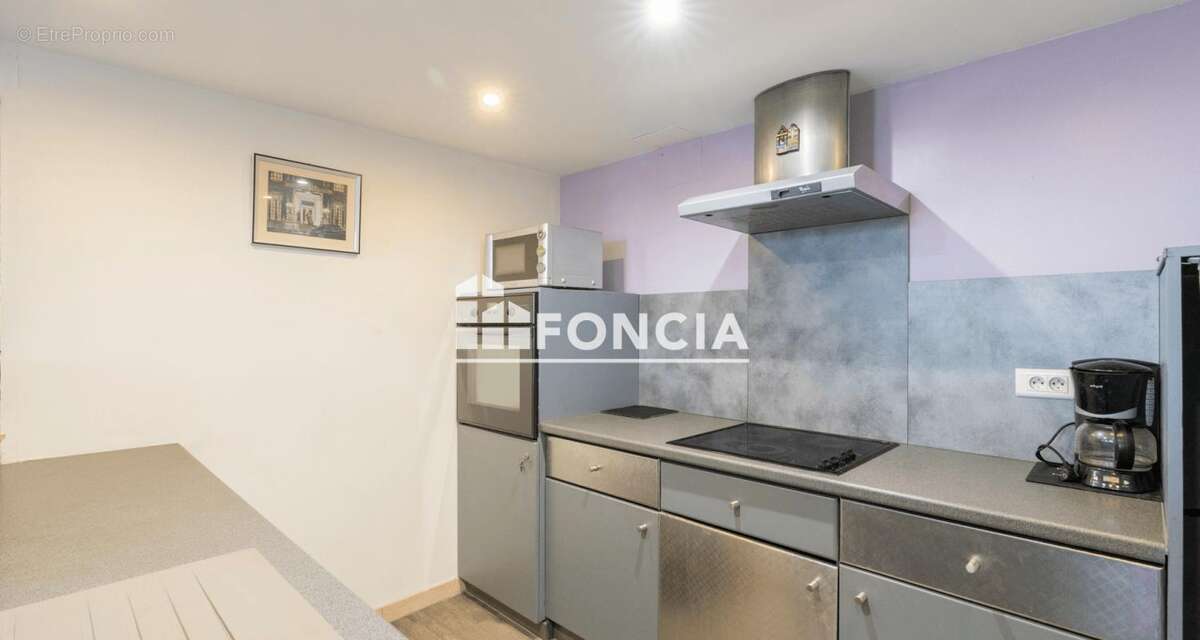 Appartement à MARSEILLE-7E