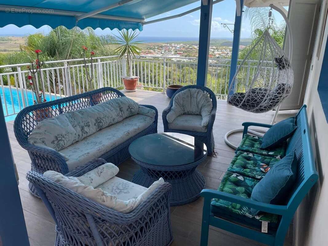 Maison à RIVIERE-SALEE