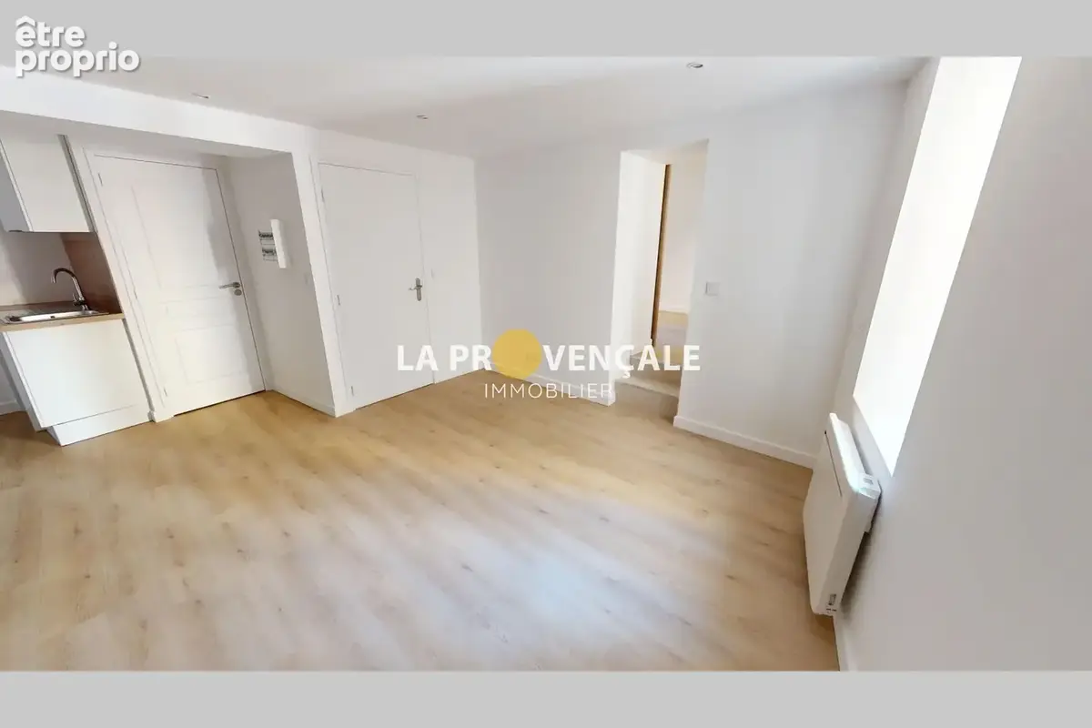Appartement 42 m² à Trets  - photo 3
