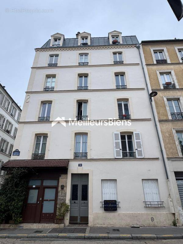 Appartement à PARIS-15E
