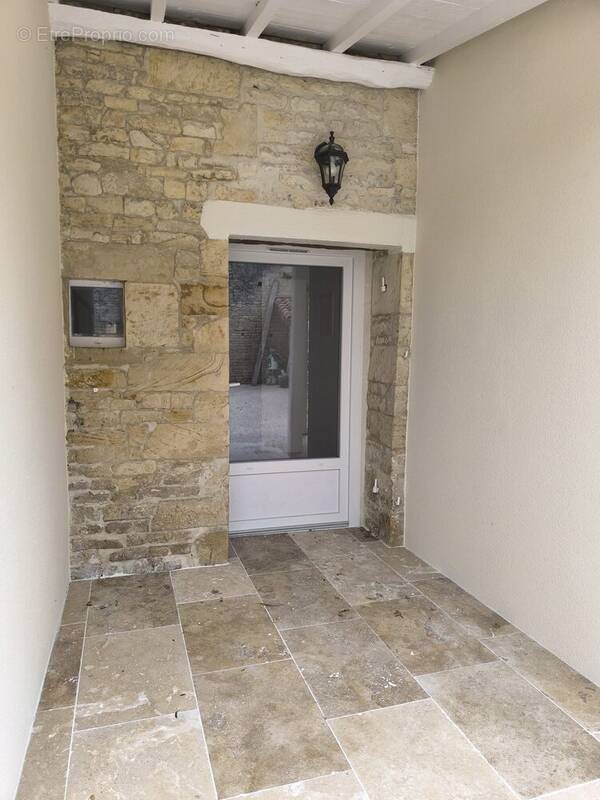 Maison 84 m² à Couture-D'argenson  - photo 2