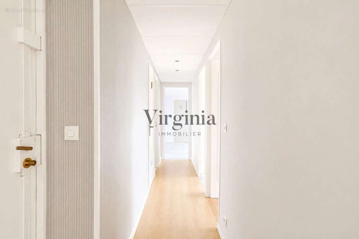 Appartement à CHARENTON-LE-PONT