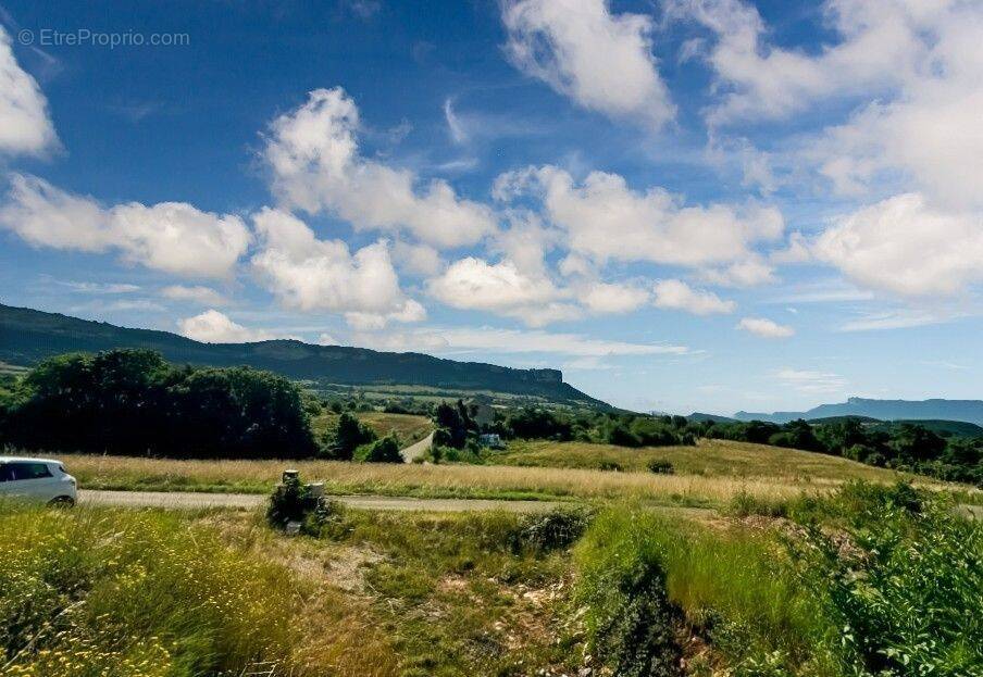 Terrain à PLAN-DE-BAIX