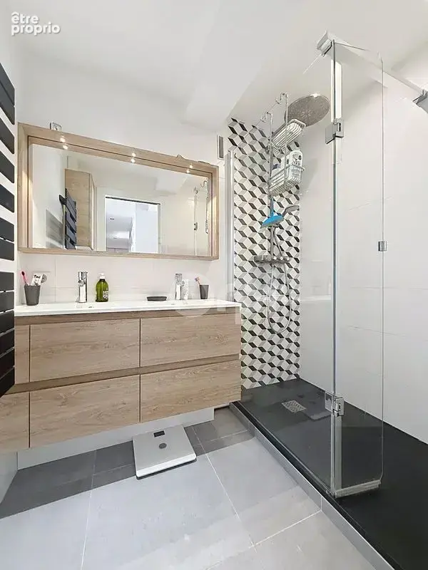 Paris 15ème 5ème étage ascenseur 76 m² 3 chambres - photo 8