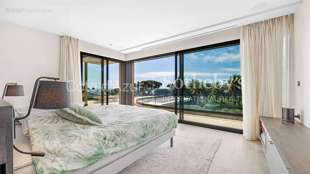 Villa contemporaine à Sainte-Maxime à 300m des plages du golfe de Saint-Tropez - photo 11