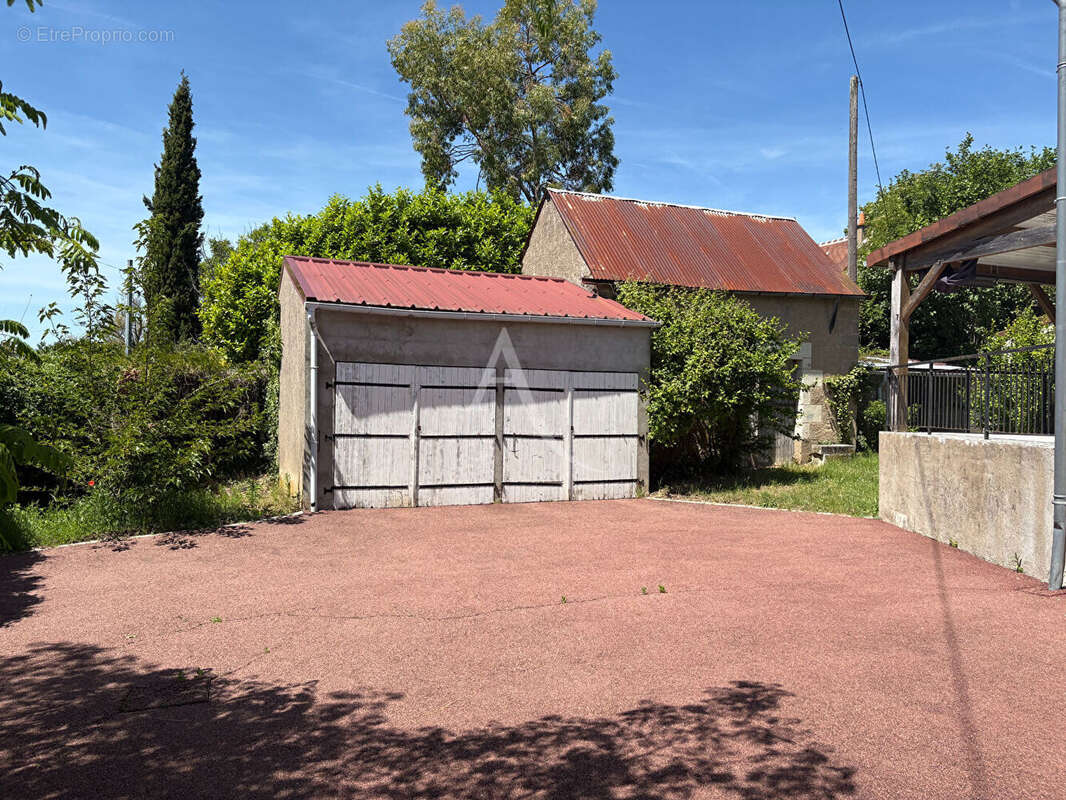 Maison à THESEE